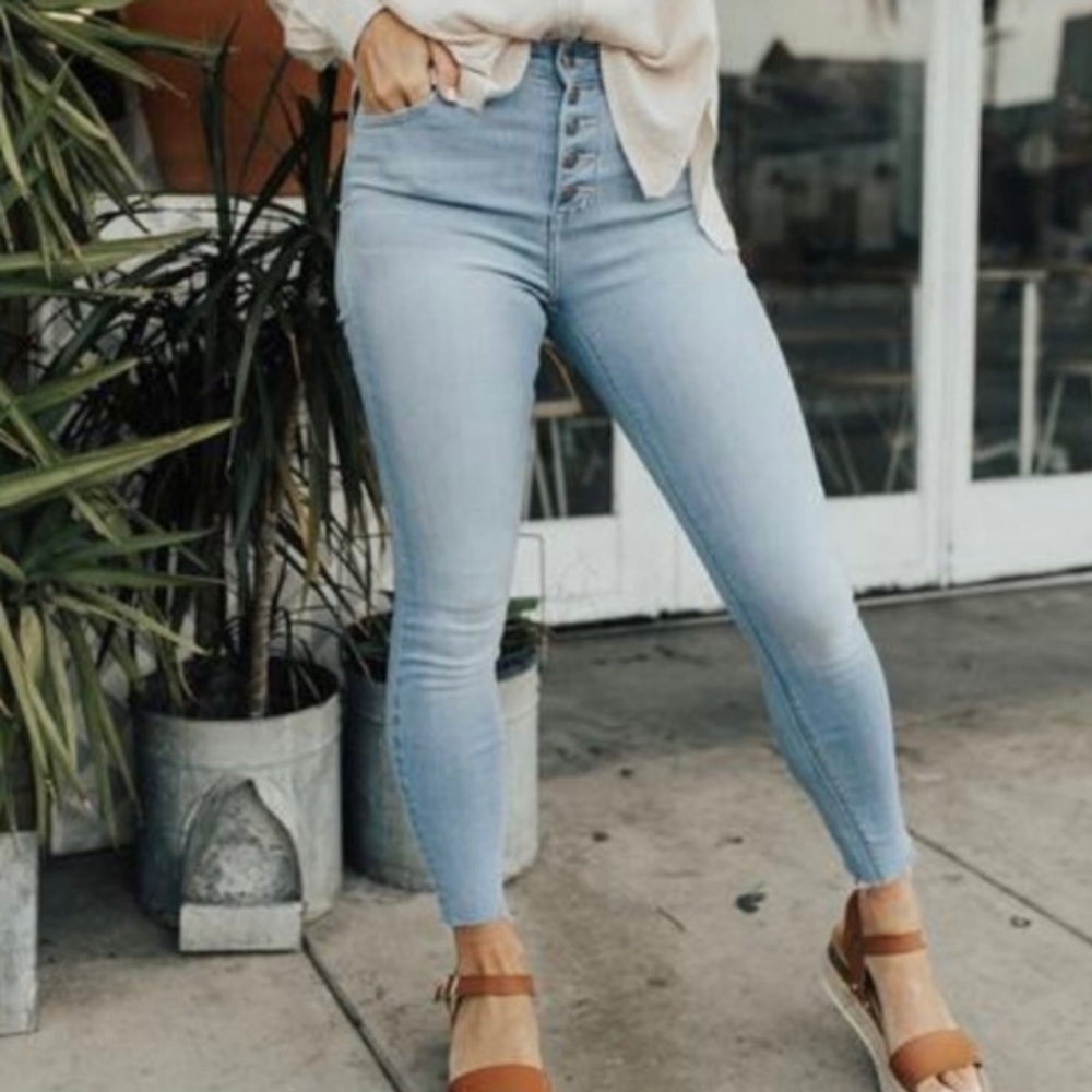 Carly Jean Los Angeles CJLA Ada Button Fly Skinny Jeans